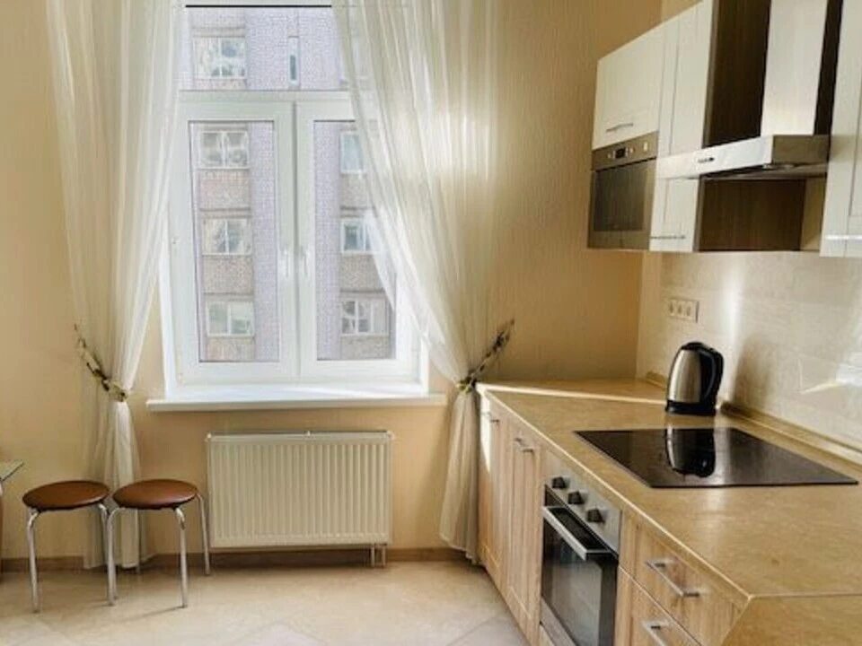 Apartment for rent 4 rooms, 161 m², 1st fl./9 floors. 30, Schekavytcka 30, Kyiv. 