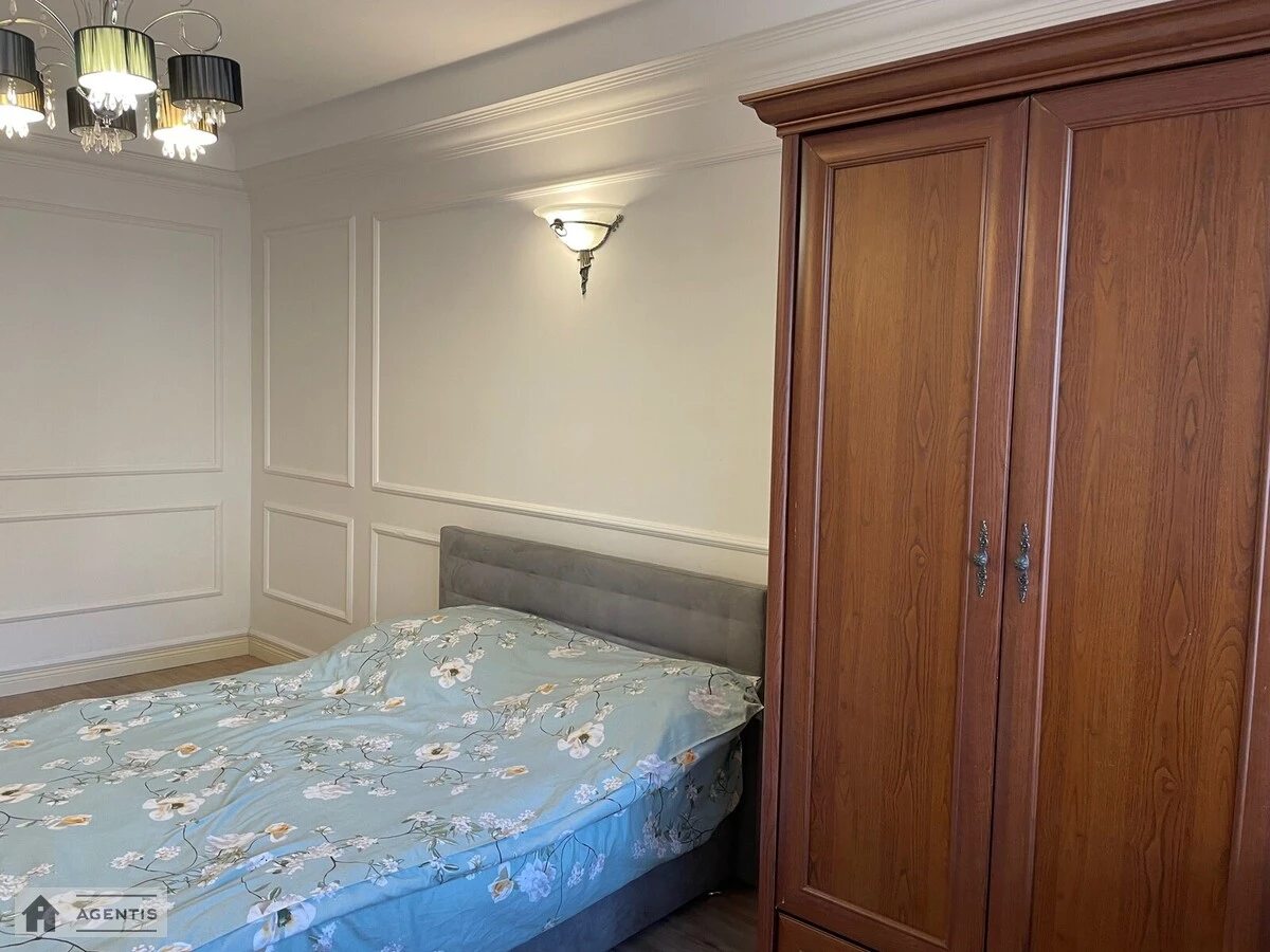 Apartment for rent 2 rooms, 48 m², 1st fl./5 floors. 34, Kikvidze 34, Kyiv. 