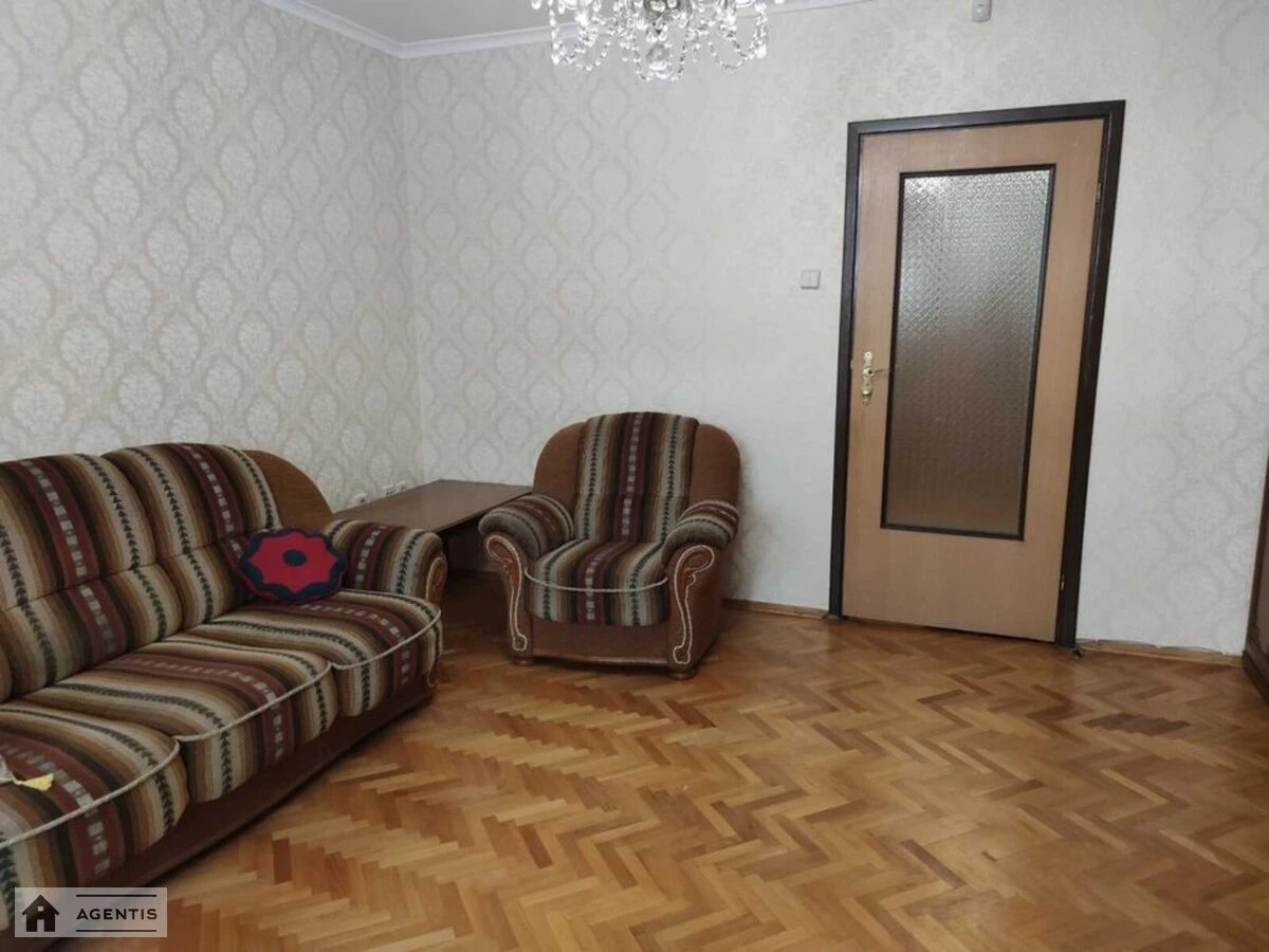 Здам квартиру 3 кімнати, 80 m², 2 пов./10 поверхів. 9, Кадетський Гай 9, Київ. 