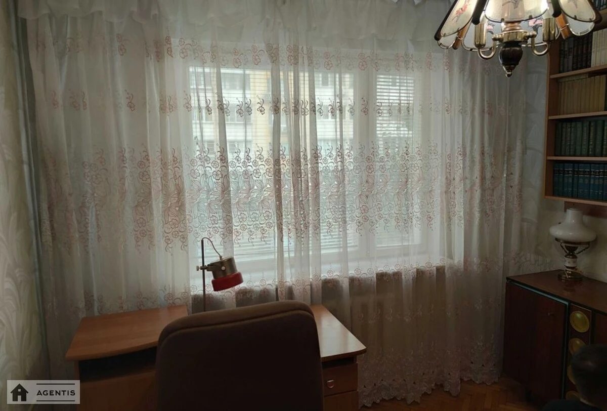 Apartment for rent 3 rooms, 80 m², 2nd fl./10 floors. 9, Kadetskiy Gay 9, Kyiv. 