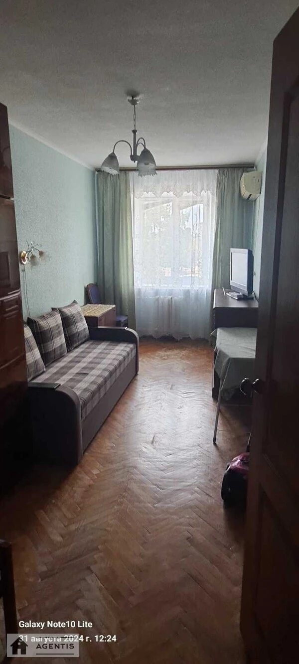 Здам квартиру 2 кімнати, 44 m², 4 пов./5 поверхів. Віфлеємська вул., Київ. 