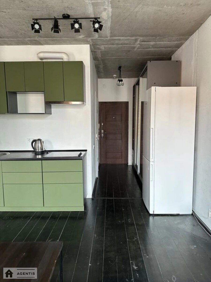 Сдам квартиру 1 комната, 34 m², 4 эт./14 этажей. 17, Соборності просп. (Воззєднання), Киев. 