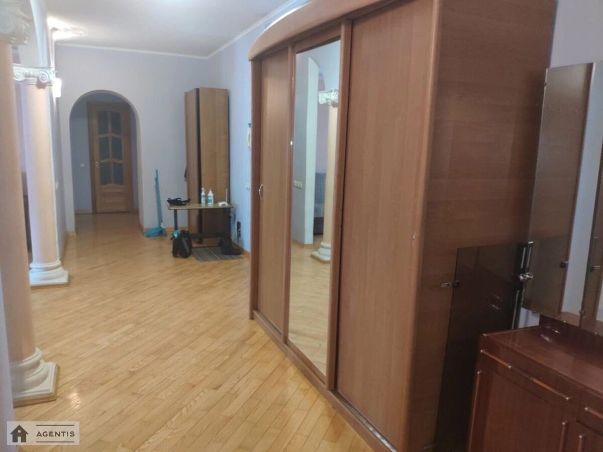 Apartment for rent 2 rooms, 111 m², 5th fl./12 floors. 49, Trostyanetcka 49, Kyiv. 