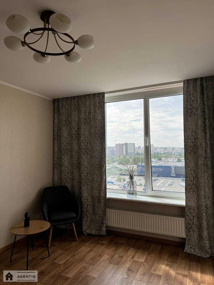 Apartment for rent 1 room, 35 m², 13th fl./24 floors. 6, Bogatyrska 6, Kyiv. 