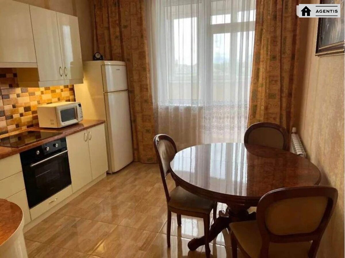 Сдам квартиру 1 комната, 42 m², 4 эт./5 этажей. 6, Ґарета Джонса вул. (Сімї Хохлових), Киев. 