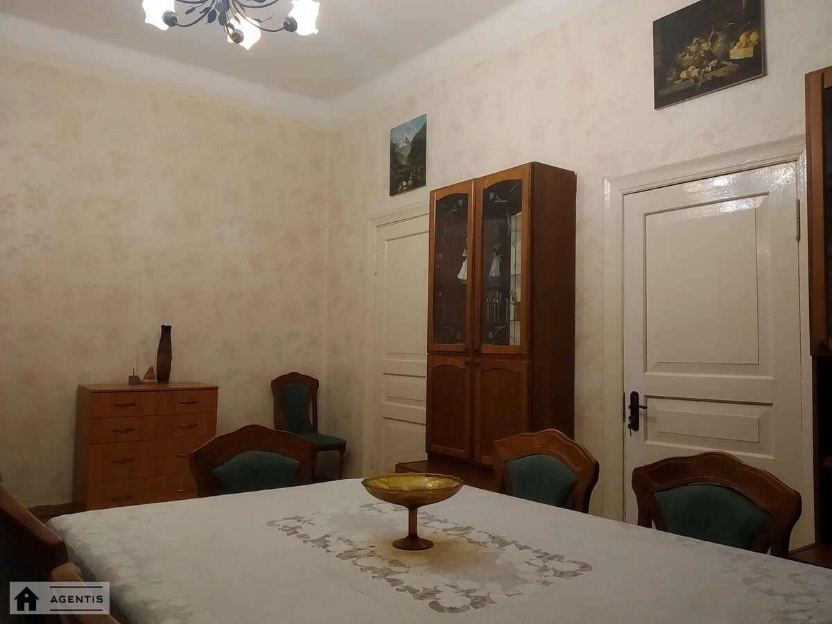 Apartment for rent 3 rooms, 60 m², 5th fl./7 floors. 24, Antonovycha vul. Horkoho, Kyiv. 