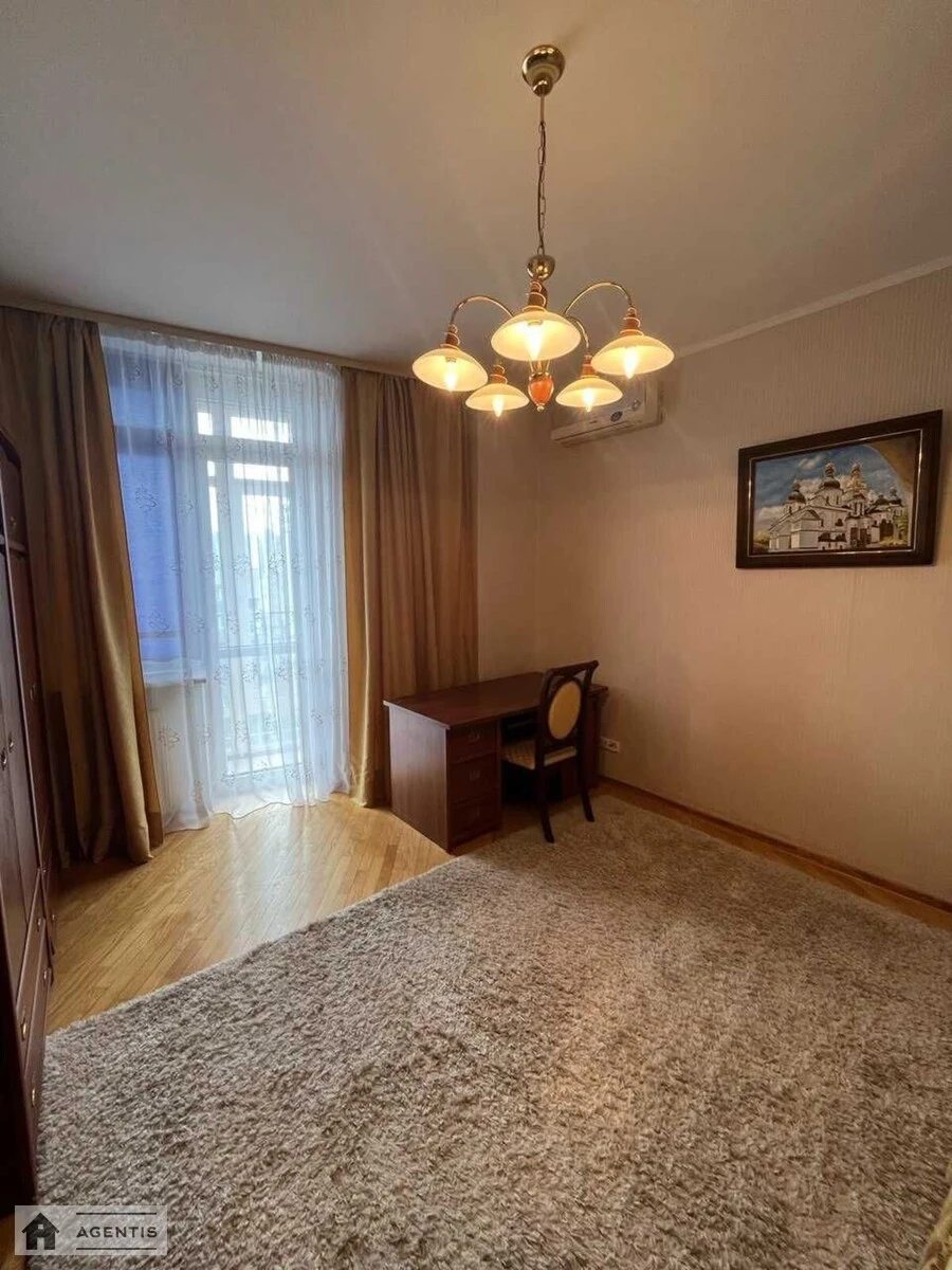 Apartment for rent 3 rooms, 140 m², 8th fl./12 floors. 28, Oleksandra Konyskoho vul. Turhenyevska, Kyiv. 