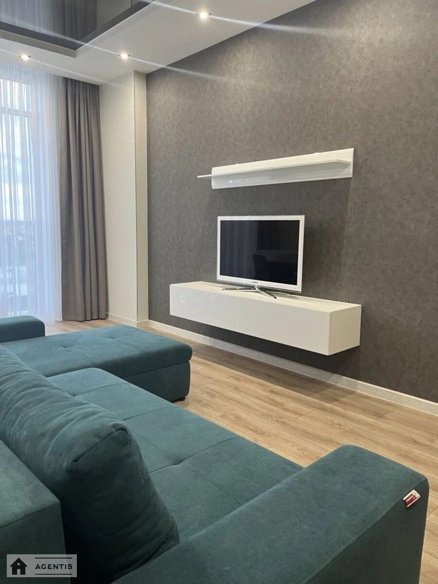 Сдам квартиру 2 комнаты, 85 m², 15 эт./22 этажа. 15, Андрія Верхогляда вул. (Михайла Драгомірова), Киев. 