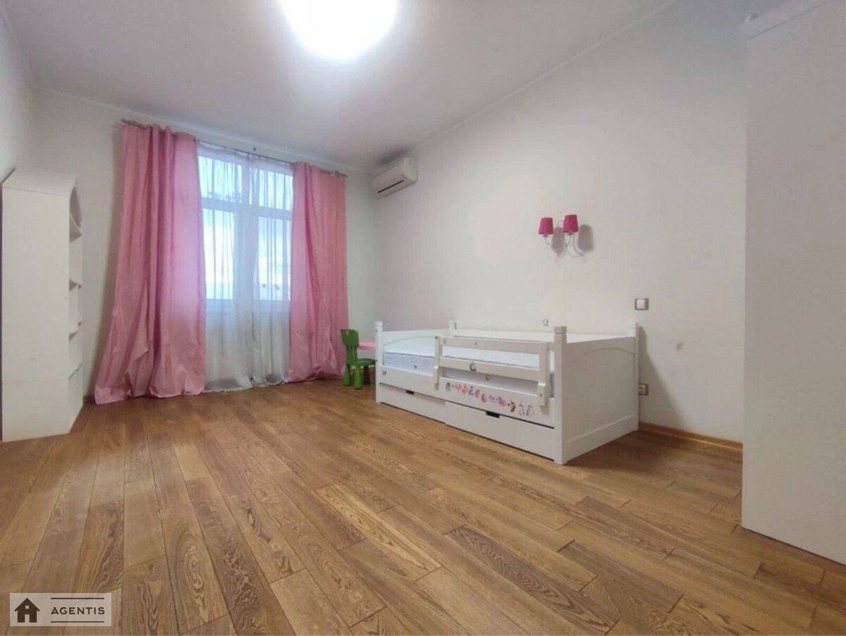 Сдам квартиру 4 комнаты, 149 m², 17 эт./25 этажей. 16, Мокра вул. (Кудряшова), Киев. 