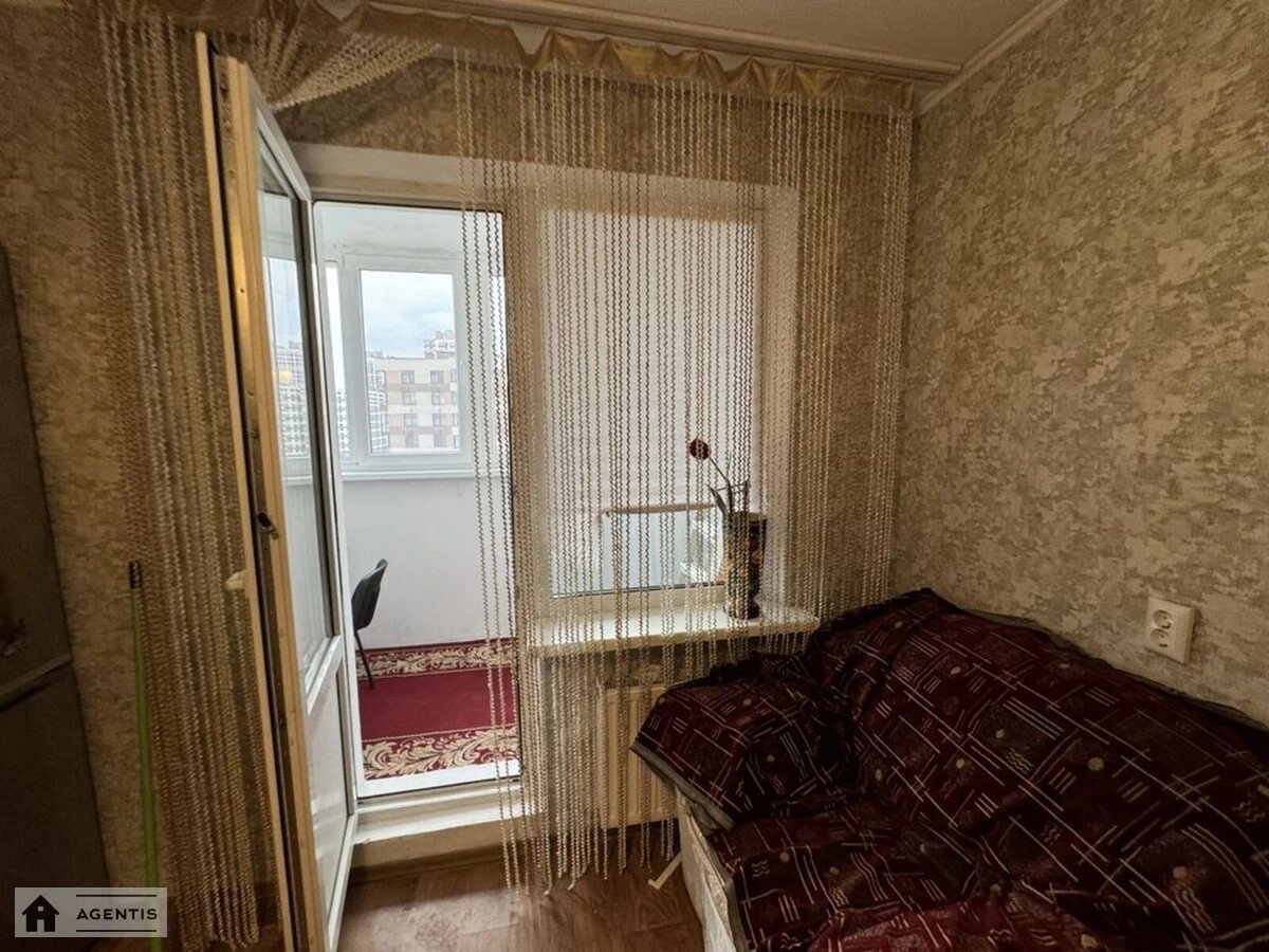 Apartment for rent 2 rooms, 58 m², 13th fl./17 floors. 5, Serhiya Danchenka vul., Kyiv. 