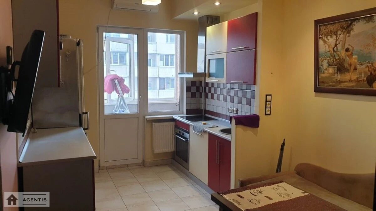 Apartment for rent 1 room, 44 m², 3rd fl./8 floors. Petra Hryhorenka prosp., Kyiv. 