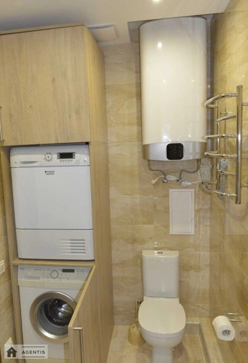 Здам квартиру 3 кімнати, 107 m², 9 пов./15 поверхів. Степана Рудницького вул., Київ. 