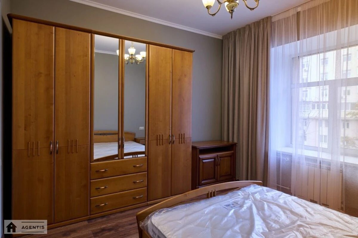 Apartment for rent 2 rooms, 68 m², 4th fl./7 floors. 21, Garmatna 21, Kyiv. 