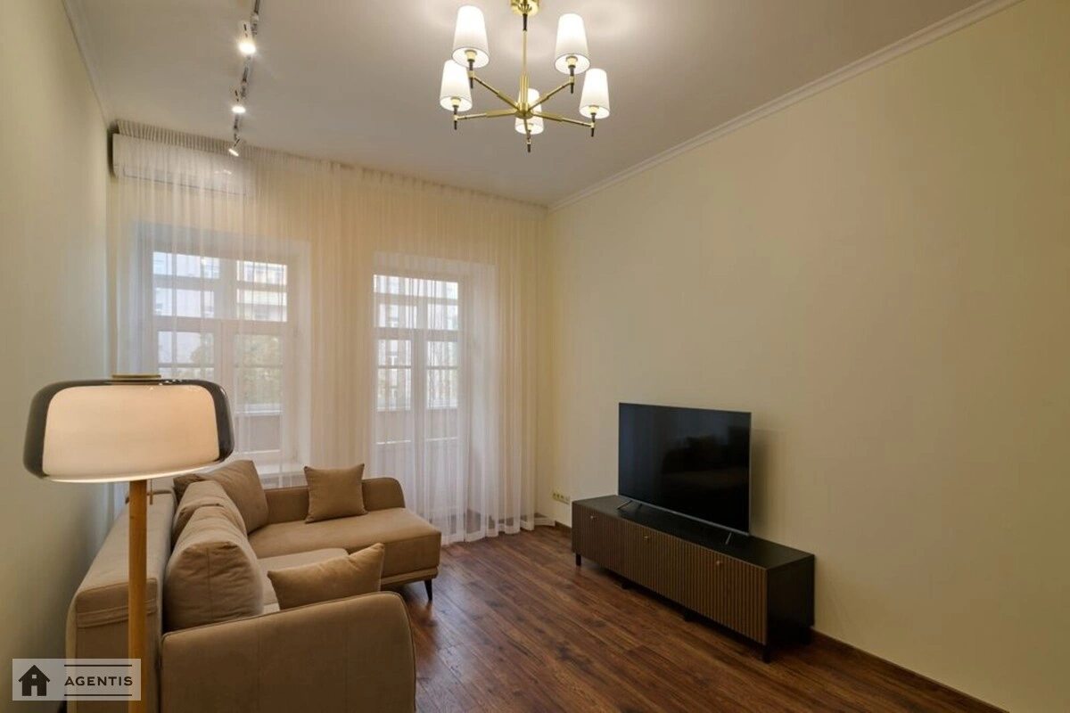 Apartment for rent 2 rooms, 68 m², 4th fl./7 floors. 21, Garmatna 21, Kyiv. 