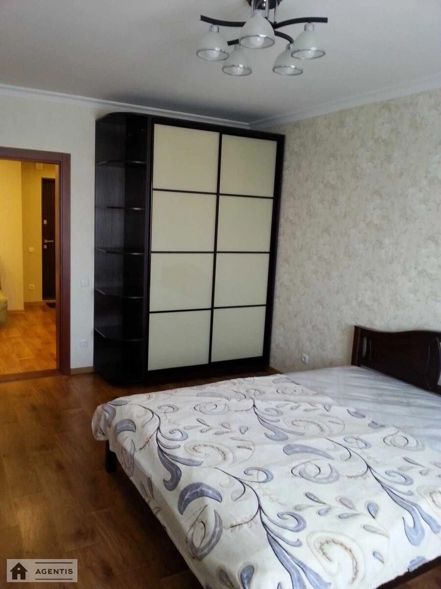 Apartment for rent 1 room, 54 m², 25th fl./25 floors. 11, Yasynuvatskiy 11, Kyiv. 