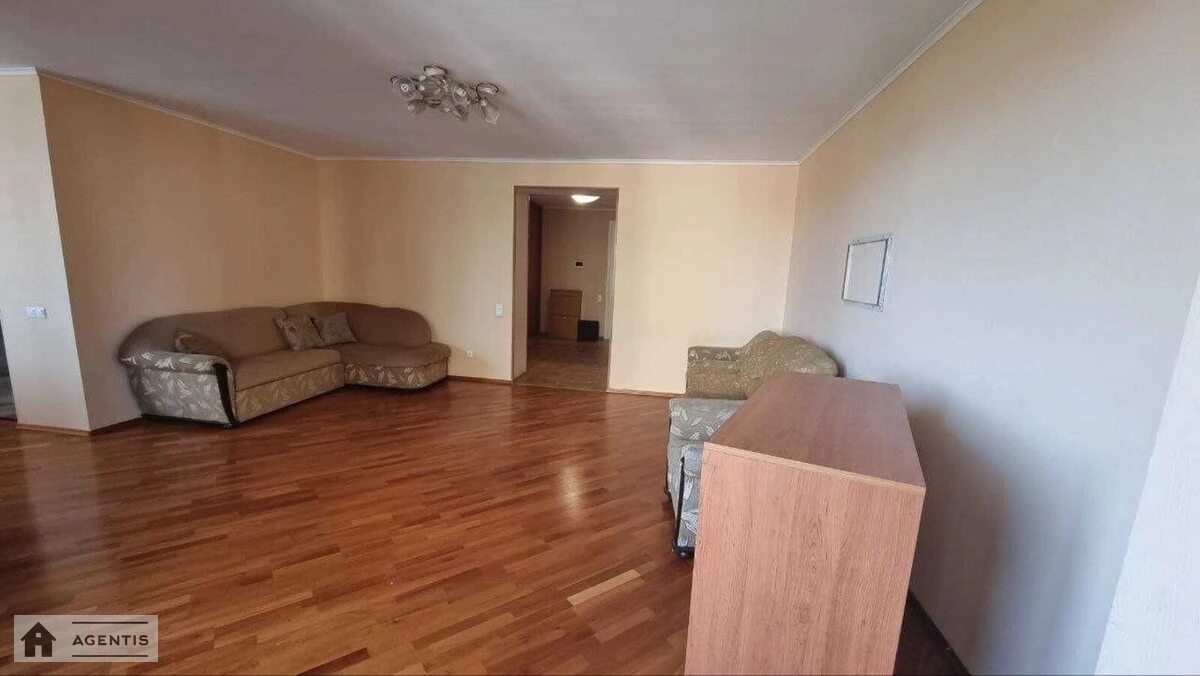 Здам квартиру 3 кімнати, 95 m², 5 пов./14 поверхів. 10, Златоустівська вул., Київ. 