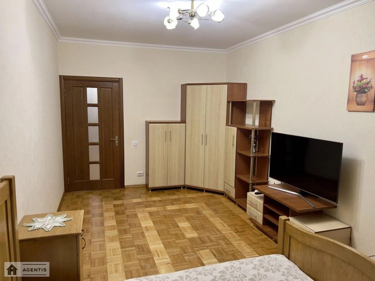 Apartment for rent 1 room, 49 m², 19th fl./24 floors. 32, Anny Akhmatovoyi vul., Kyiv. 