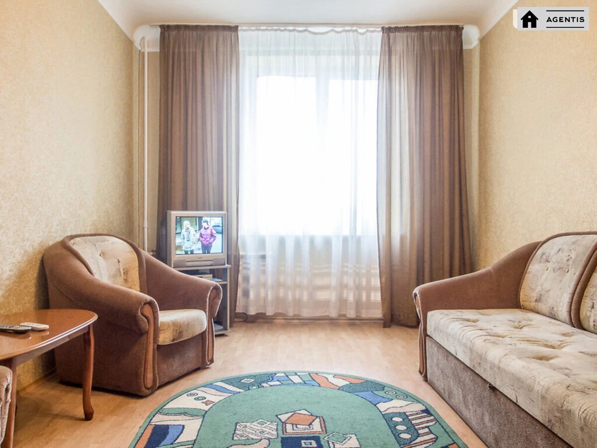 Apartment for rent 2 rooms, 52 m², 6th fl./9 floors. 8, Lesi Ukrayinky 8, Kyiv. 