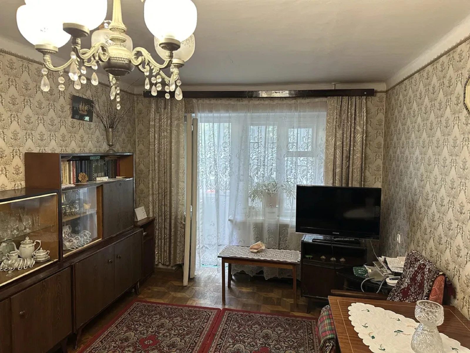 Продаж квартири 2 кімнати, 45 m², 2 пов./5 поверхів. 8, Варненская ул., Одеса. 