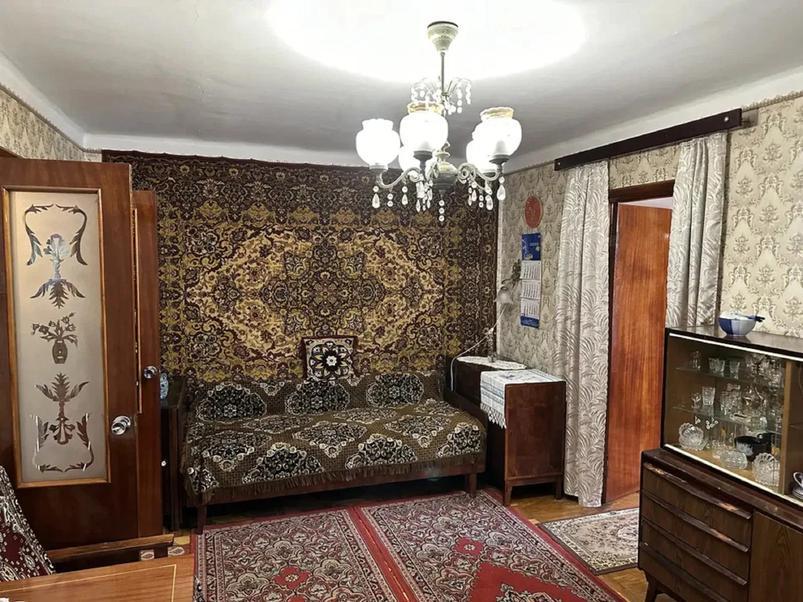 Apartments for sale 2 rooms, 45 m², 2nd fl./5 floors. 8, Varnenskaya ul., Odesa. 