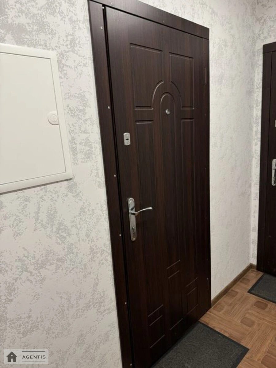 Apartment for rent 1 room, 30 m², 9th fl./24 floors. 5, Baltiyskiy 5, Kyiv. 