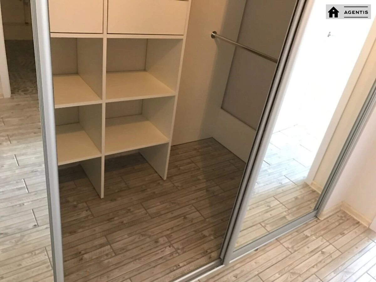 Здам квартиру 1 кімната, 51 m², 12 пов./25 поверхів. 2, Драгоманова 2, Київ. 