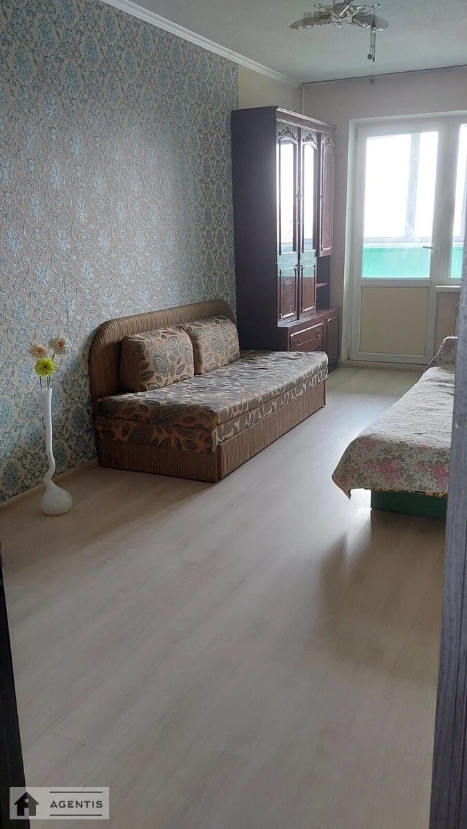 Apartment for rent 3 rooms, 61 m², 9th fl./9 floors. 7, Petra Vershyhory vul., Kyiv. 