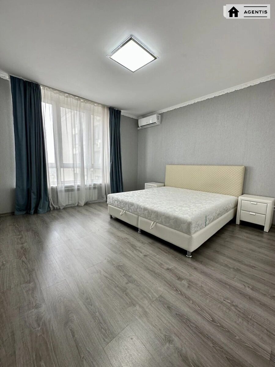 Сдам квартиру 2 комнаты, 50 m², 20 эт./26 этажей. 6, Армянская 6, Киев. 