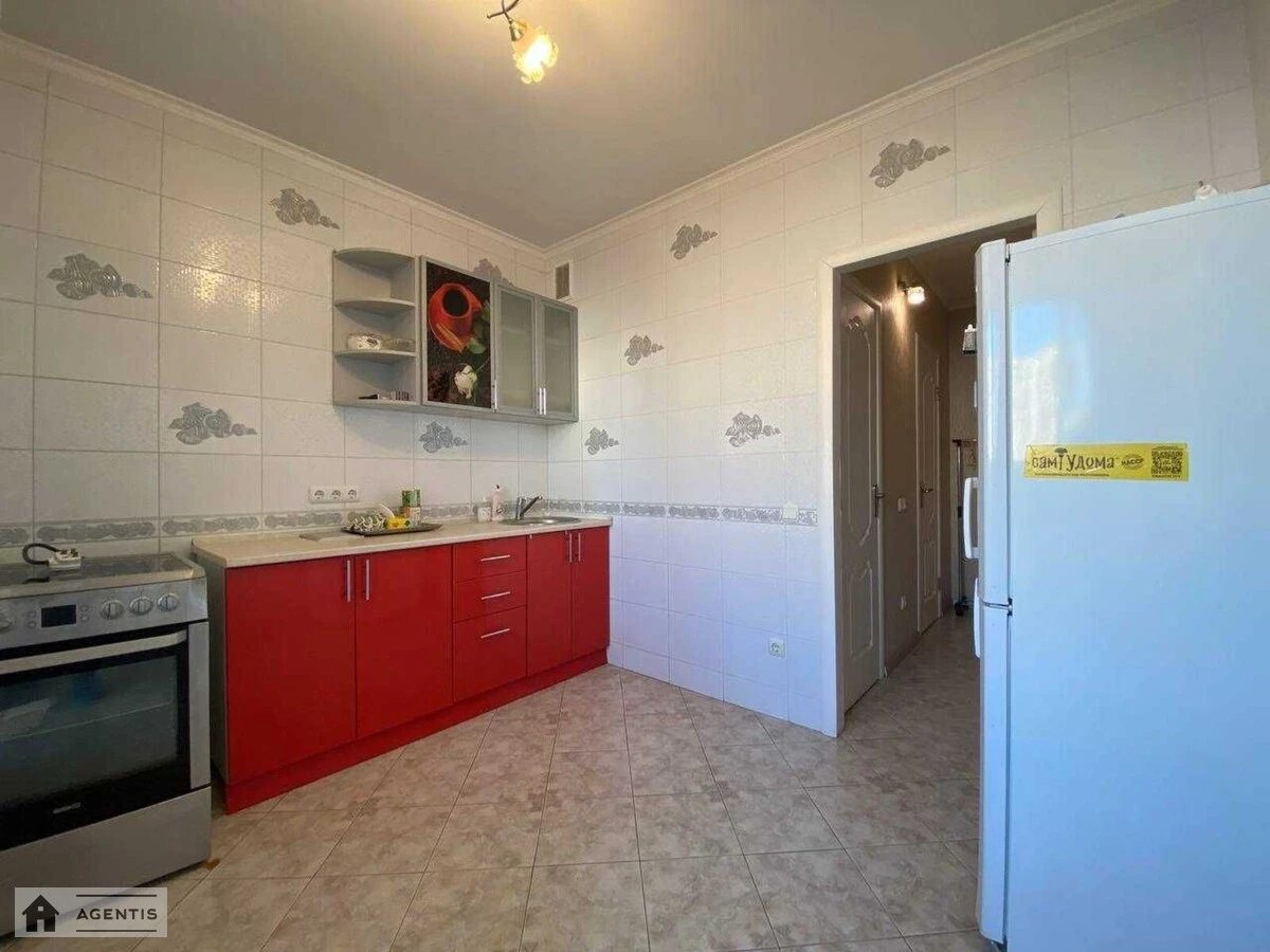 Сдам квартиру 1 комната, 41 m², 9 эт./16 этажей. Анни Ахматової вул., Киев. 