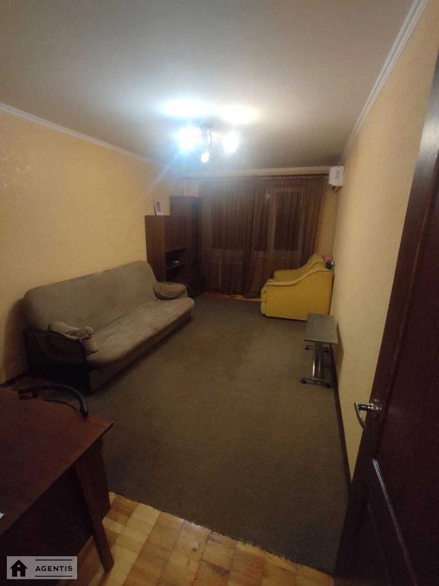 Здам квартиру 1 кімната, 35 m², 8 пов./16 поверхів. 15, Чистяківська 15, Київ. 