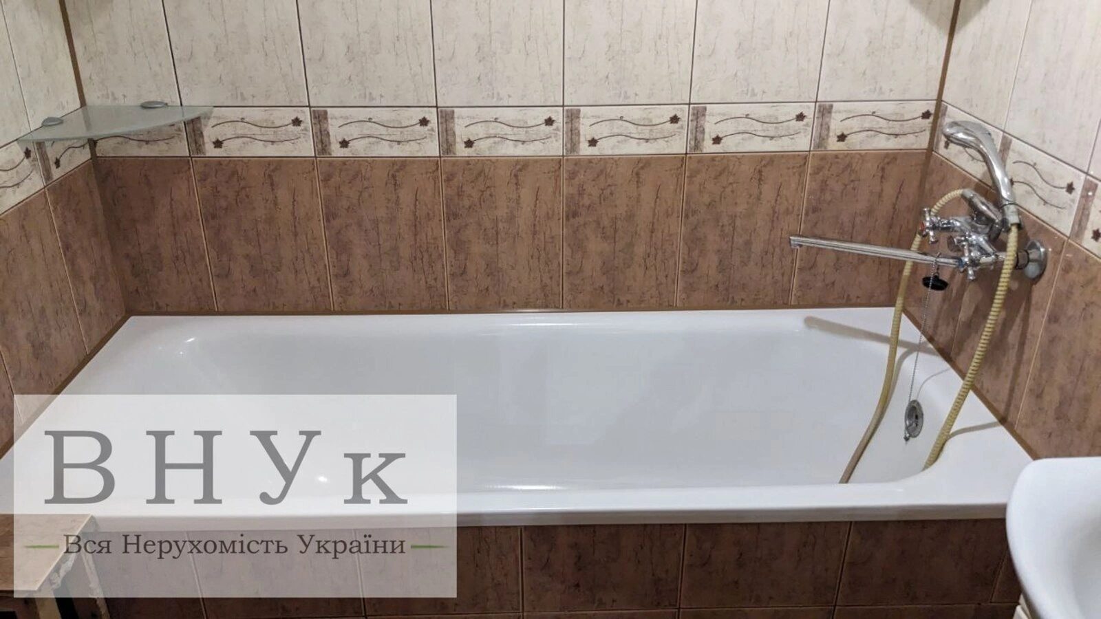 Продаж квартири 2 кімнати, 51 m², 3 пов./10 поверхів. Курбаса Л. вул., Тернопіль. 