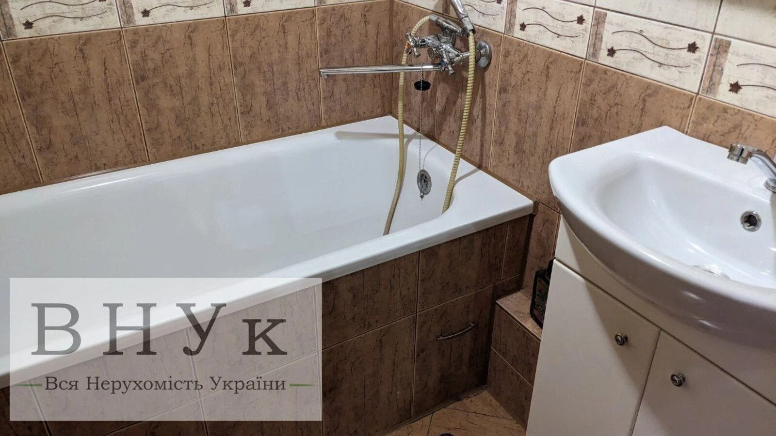 Продаж квартири 2 кімнати, 51 m², 3 пов./10 поверхів. Курбаса Л. вул., Тернопіль. 