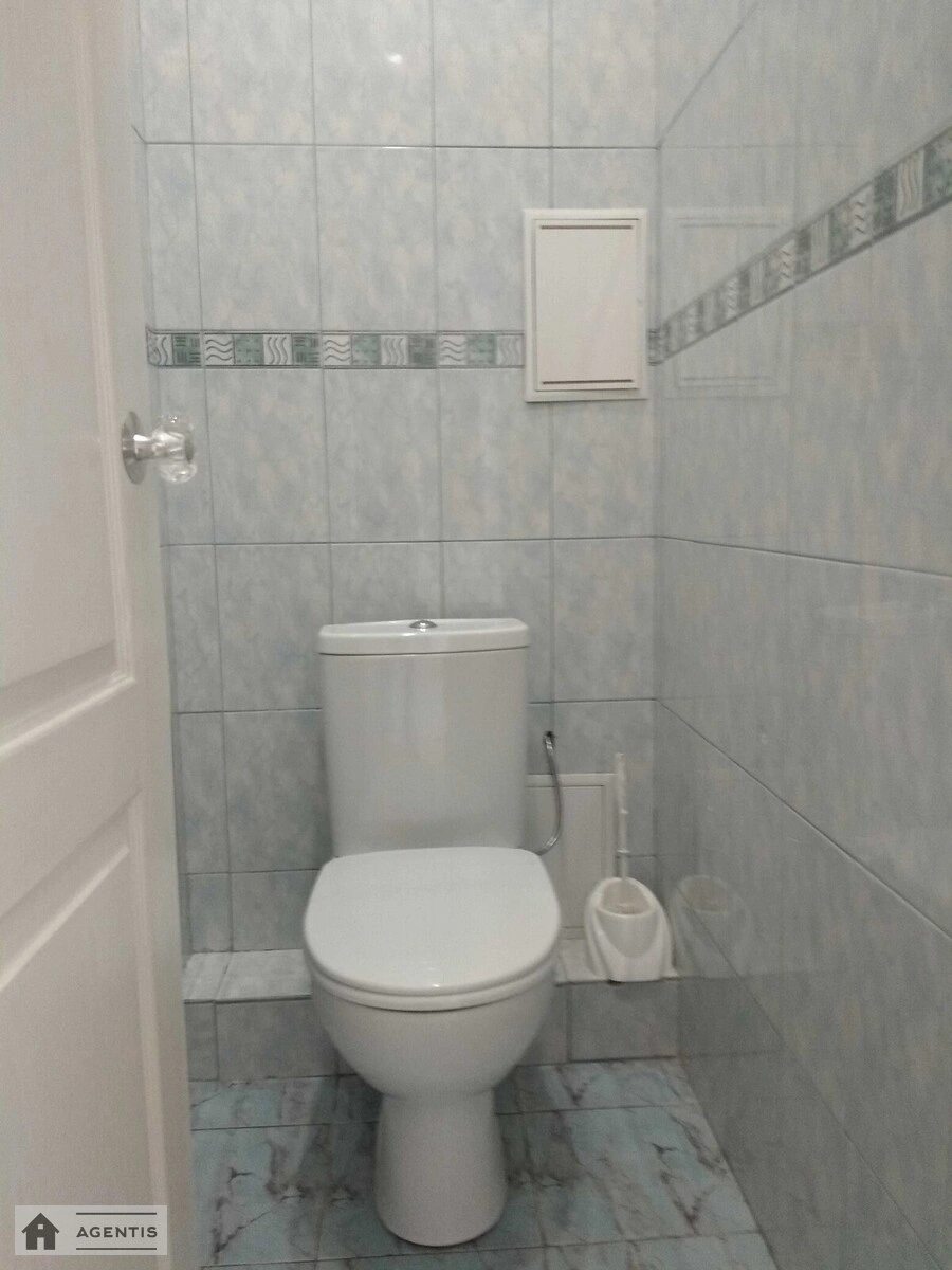 Apartment for rent 2 rooms, 50 m², 3rd fl./5 floors. 37, Dzhona Makkeyna vul. Ivana Kudri, Kyiv. 