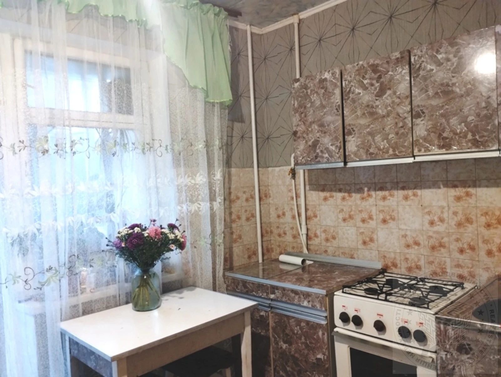 Продаж квартири 1 кімната, 36 m², 4 пов./9 поверхів. 6, Вахтанга Кікабідзе вул. (Булгакова), Київ. 