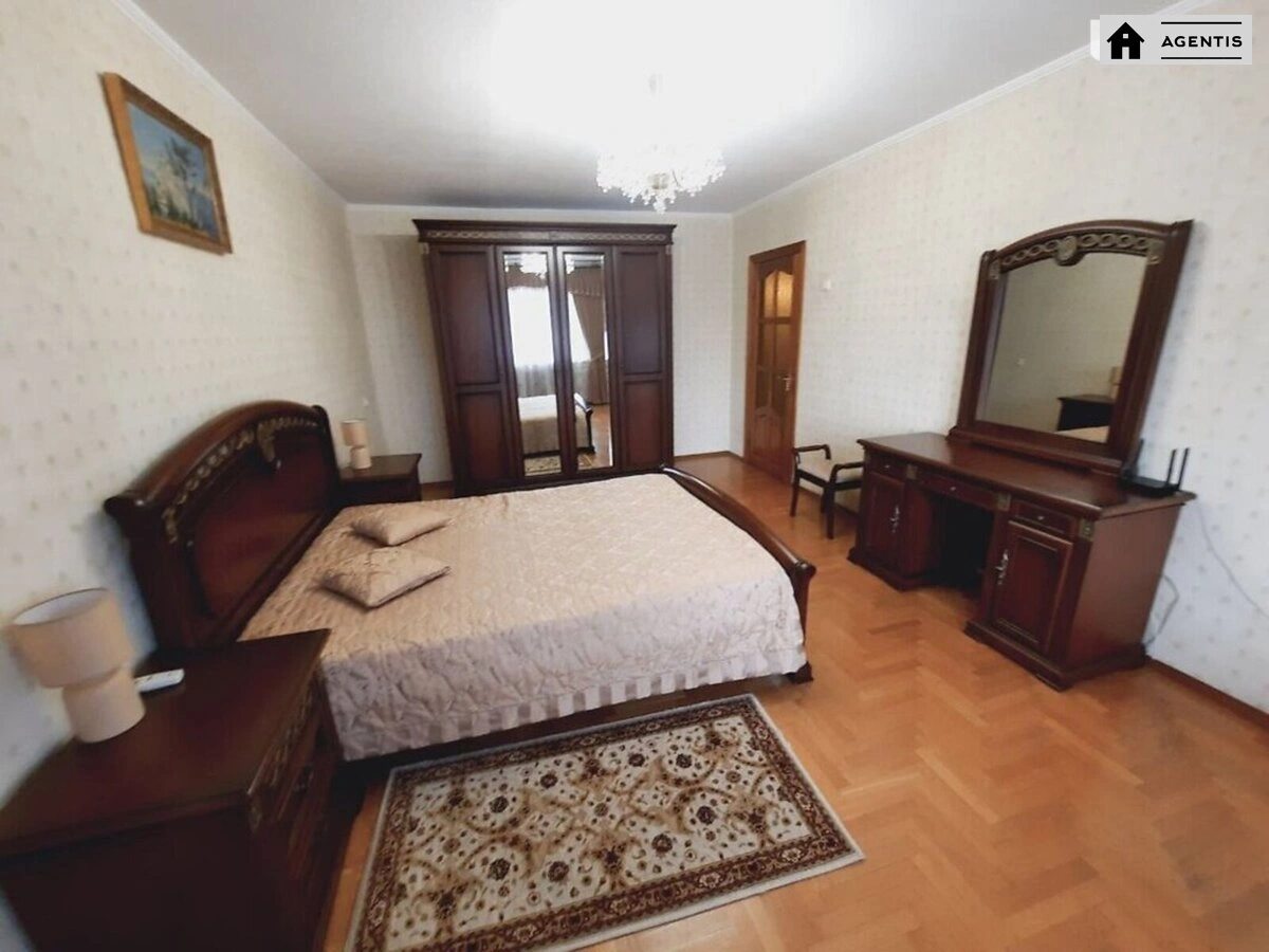 Apartment for rent 3 rooms, 86 m², 7th fl./9 floors. 1, Brativ Zerovykh vul. Chervonopartyzanska, Kyiv. 