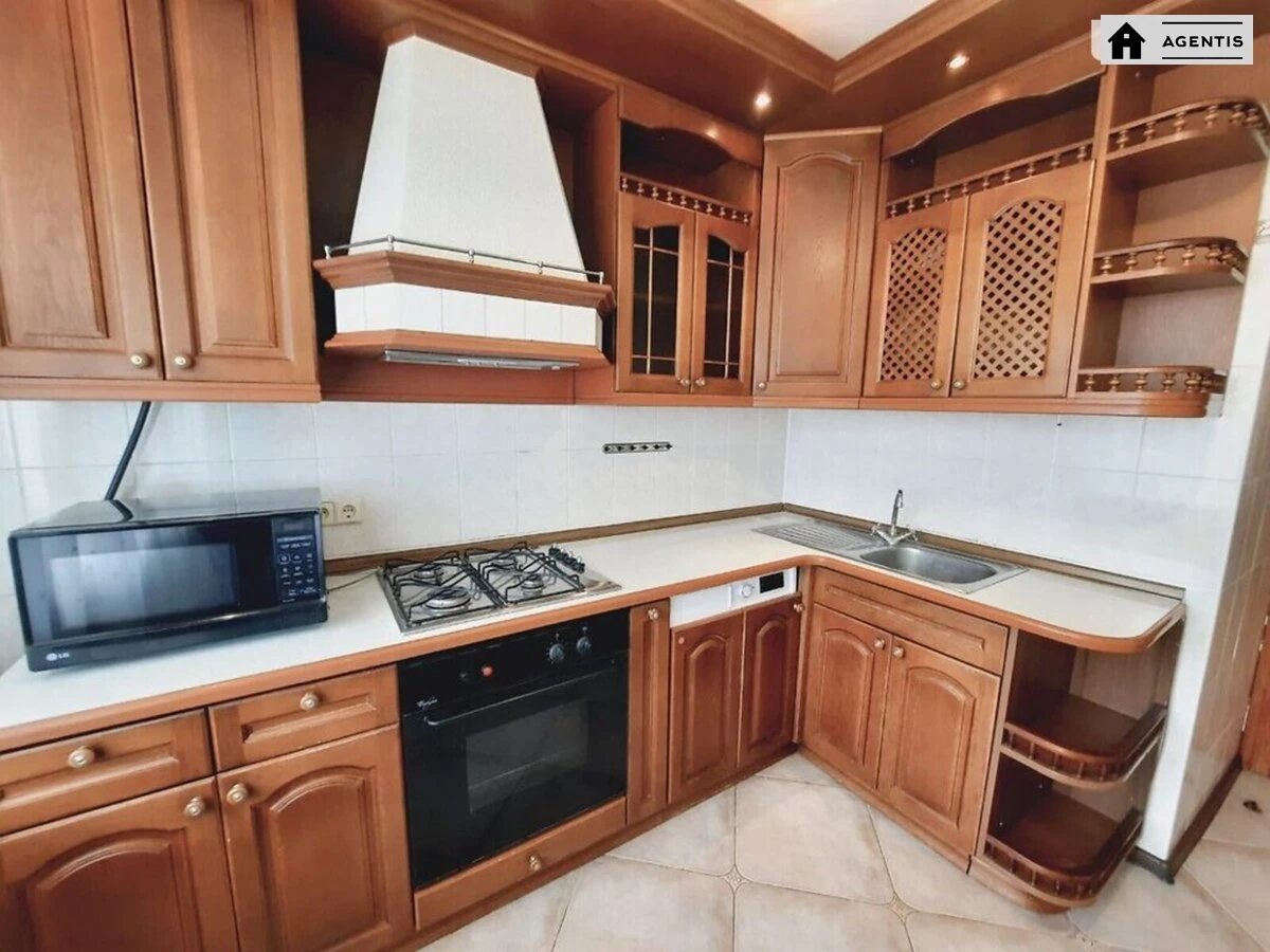 Apartment for rent 3 rooms, 86 m², 7th fl./9 floors. 1, Brativ Zerovykh vul. Chervonopartyzanska, Kyiv. 