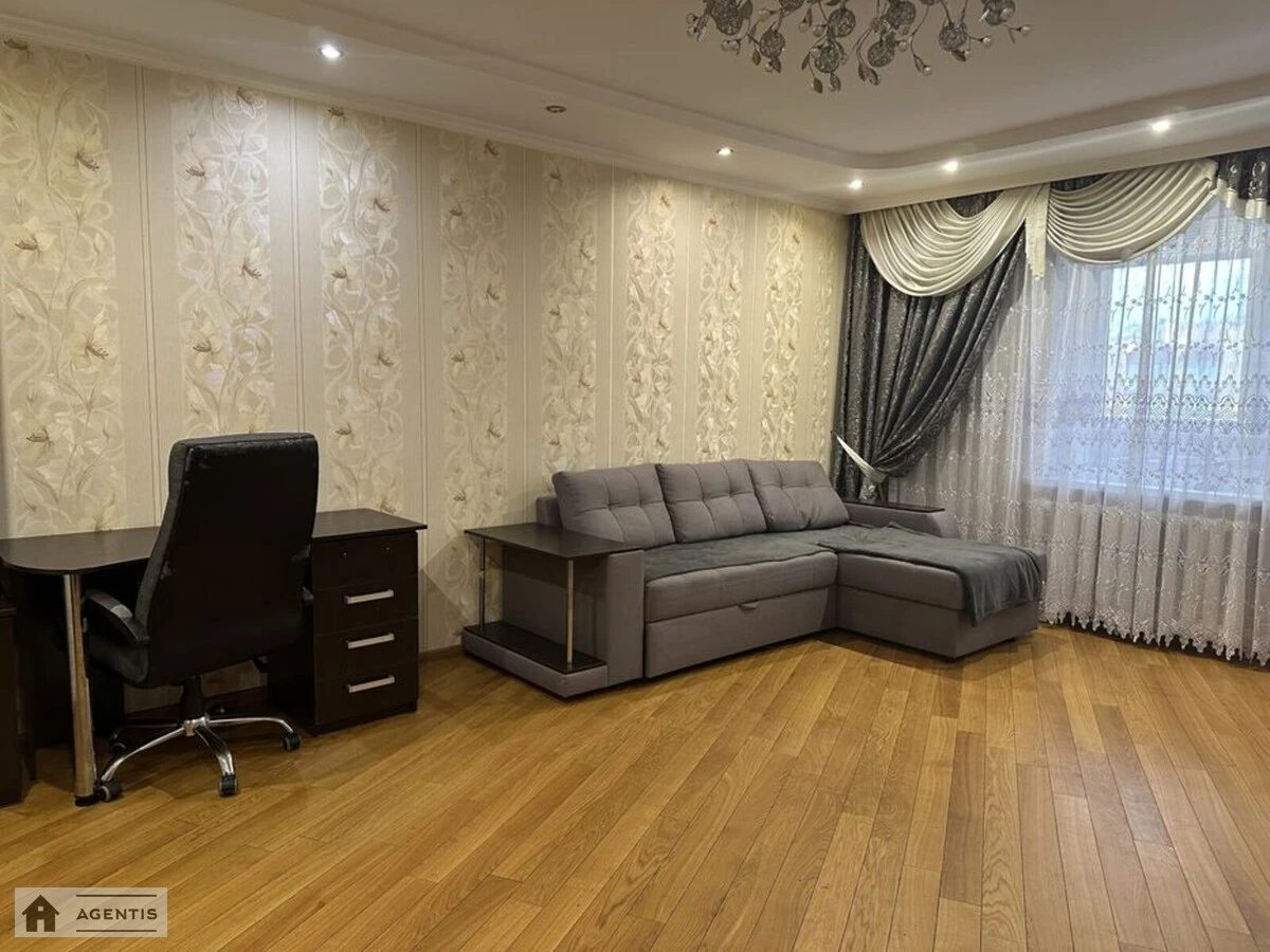 Apartment for rent 3 rooms, 76 m², 20th fl./24 floors. 10, Darnytckiy 10, Kyiv. 