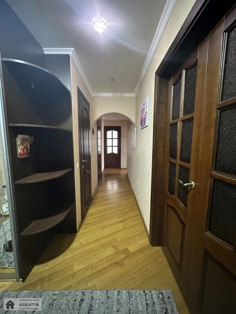 Apartment for rent 3 rooms, 76 m², 20th fl./24 floors. 10, Darnytckiy 10, Kyiv. 