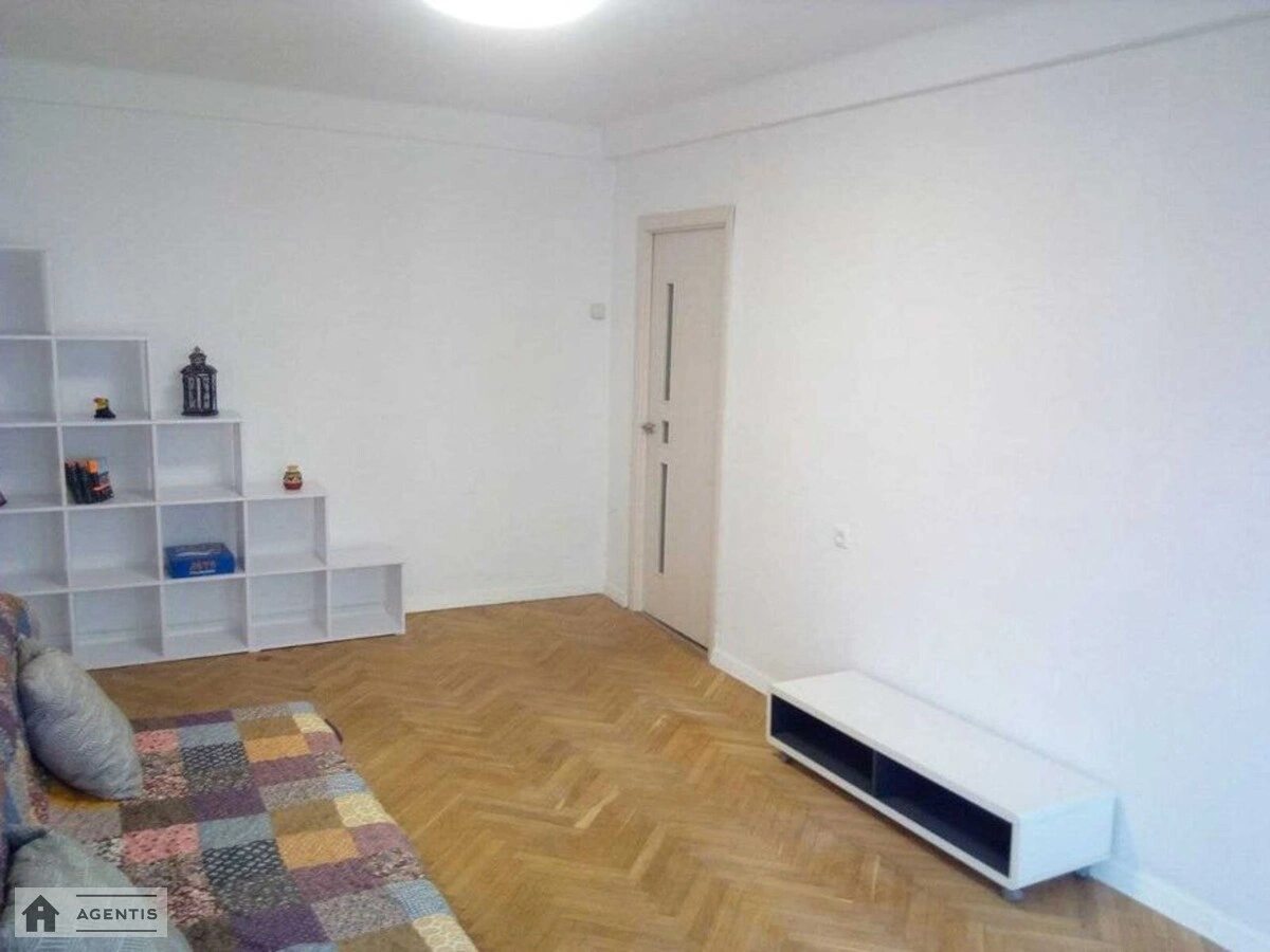 Apartment for rent 2 rooms, 50 m², 2nd fl./9 floors. 6, Bohdana Havrylyshyna vul. Vandy Vasylevskoyi, Kyiv. 