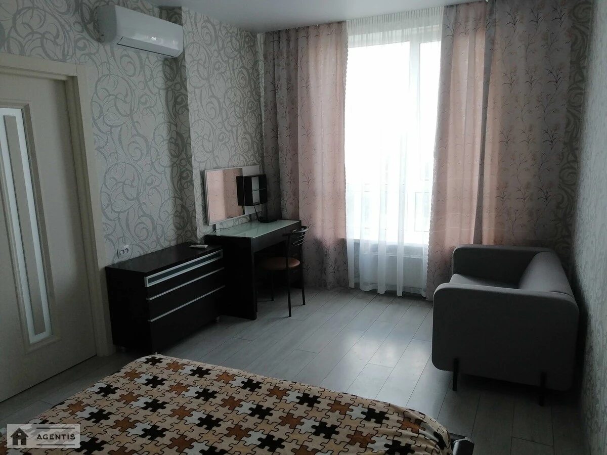 Apartment for rent 1 room, 41 m², 10th fl./25 floors. 20, Solomyanska vul., Kyiv. 