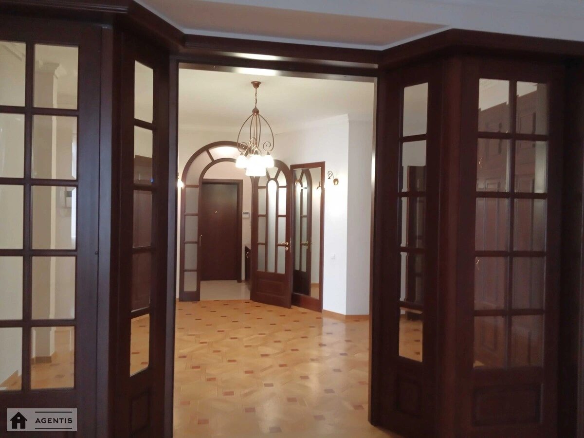 Apartment for rent 4 rooms, 200 m², 4th fl./8 floors. 13, Kudryavska 13, Kyiv. 