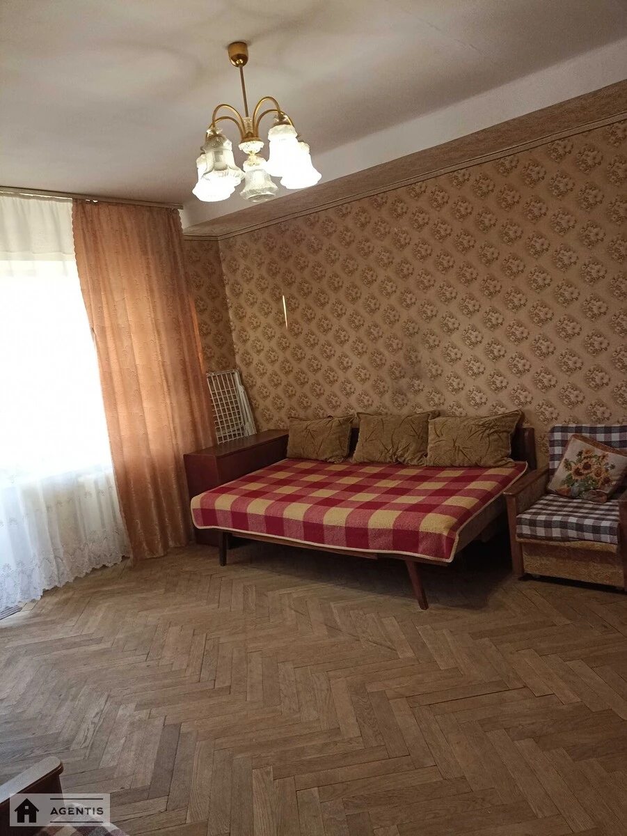 Apartment for rent 3 rooms, 63 m², 7th fl./9 floors. Dniprovskyy rayon, Kyiv. 