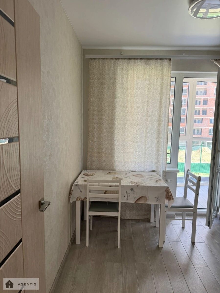 Apartment for rent 1 room, 37 m², 2nd fl./14 floors. 6, Berkovetcka 6, Kyiv. 