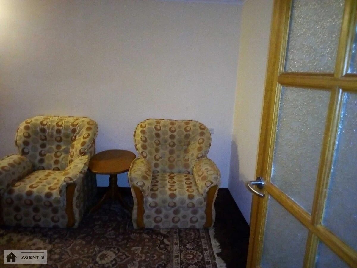 Apartment for rent 1 room, 33 m², 2nd fl./9 floors. Svyatoshynskyy rayon, Kyiv. 