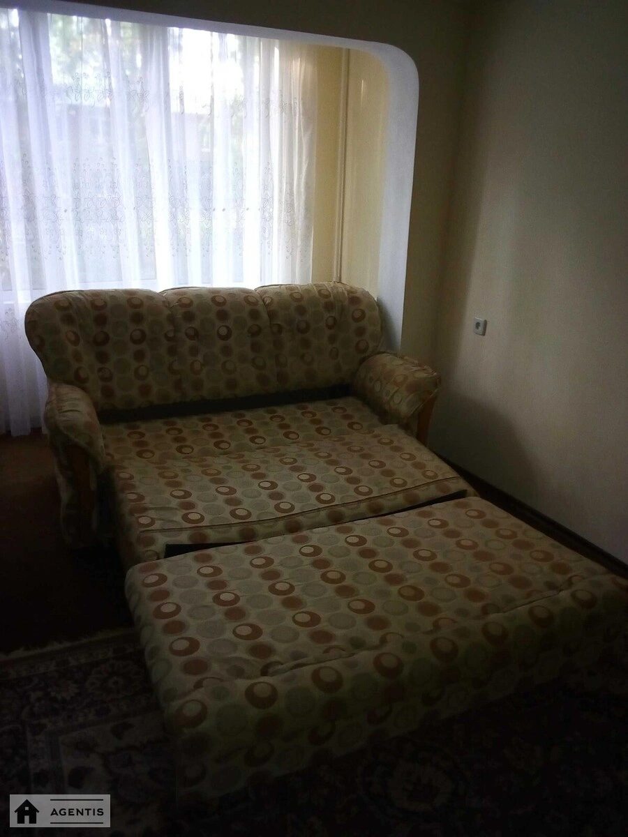 Apartment for rent 1 room, 33 m², 2nd fl./9 floors. Svyatoshynskyy rayon, Kyiv. 