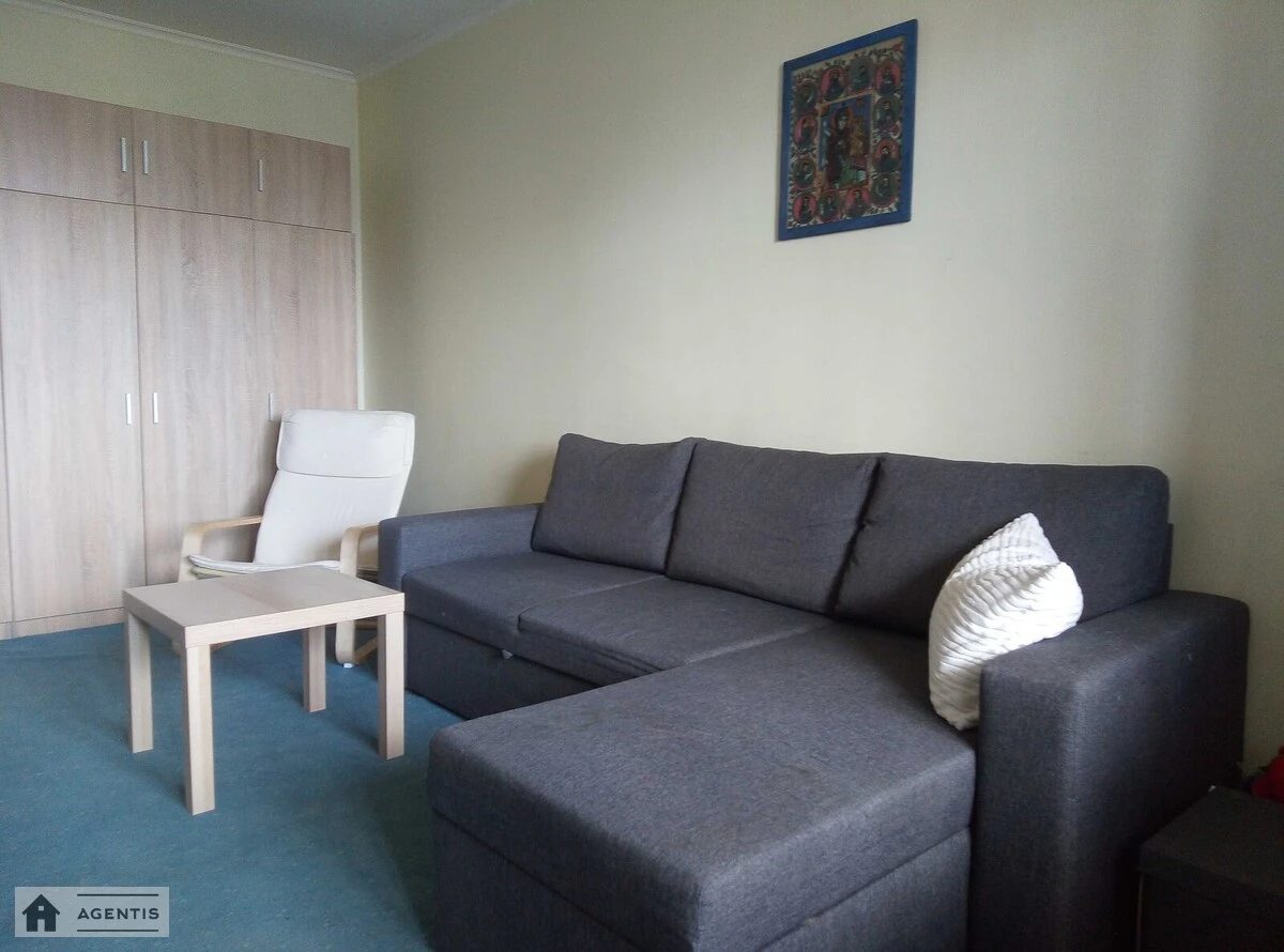 Apartment for rent 2 rooms, 56 m², 9th fl./15 floors. 9, Akademika Yefremova vul. Komandarma Uborevycha, Kyiv. 