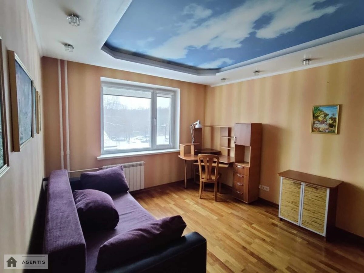 Apartment for rent 3 rooms, 72 m², 2nd fl./16 floors. 39, Almatynska vul., Kyiv. 