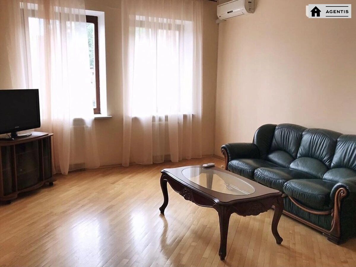 Apartment for rent 2 rooms, 72 m², 2nd fl./12 floors. 30, Zhylyanska 30, Kyiv. 