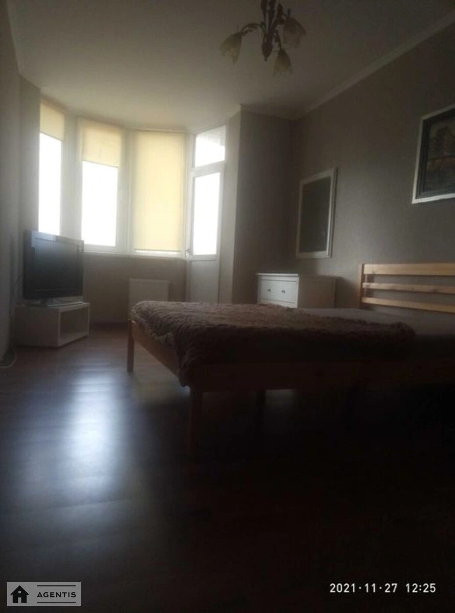 Apartment for rent 1 room, 44 m², 5th fl./25 floors. 182, Kharkivske 182, Kyiv. 