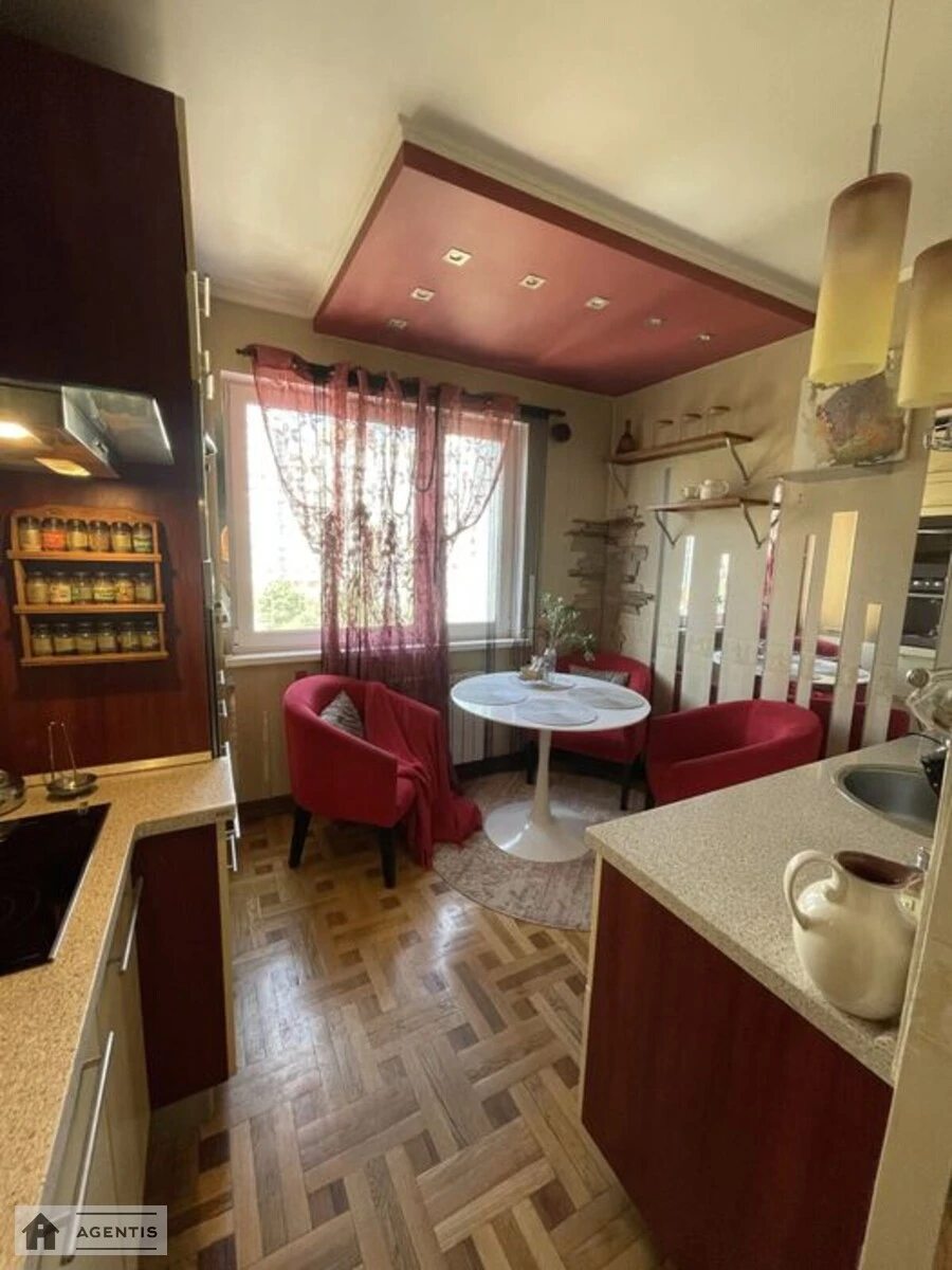 Apartment for rent 3 rooms, 78 m², 6th fl./18 floors. Holosiyivskyy rayon, Kyiv. 